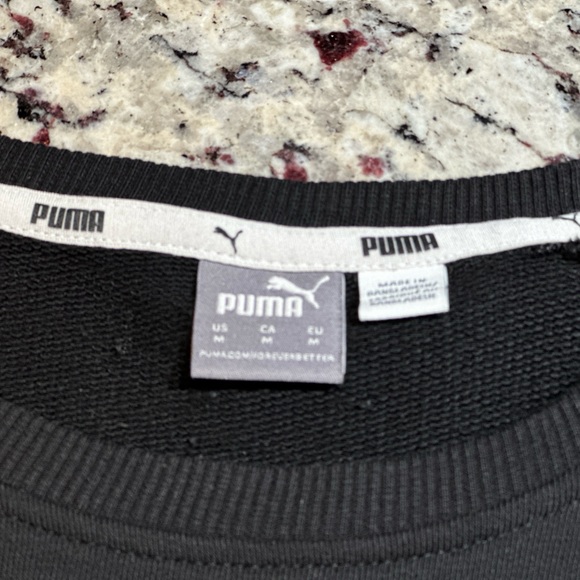 Puma Women’s Black Cropped Long Sleeve Sweatshirt Size M Logo Pullover - Picture 6 of 9